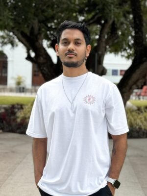 Untamed Paradise – White