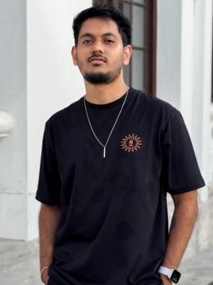 Untamed Paradise – Black